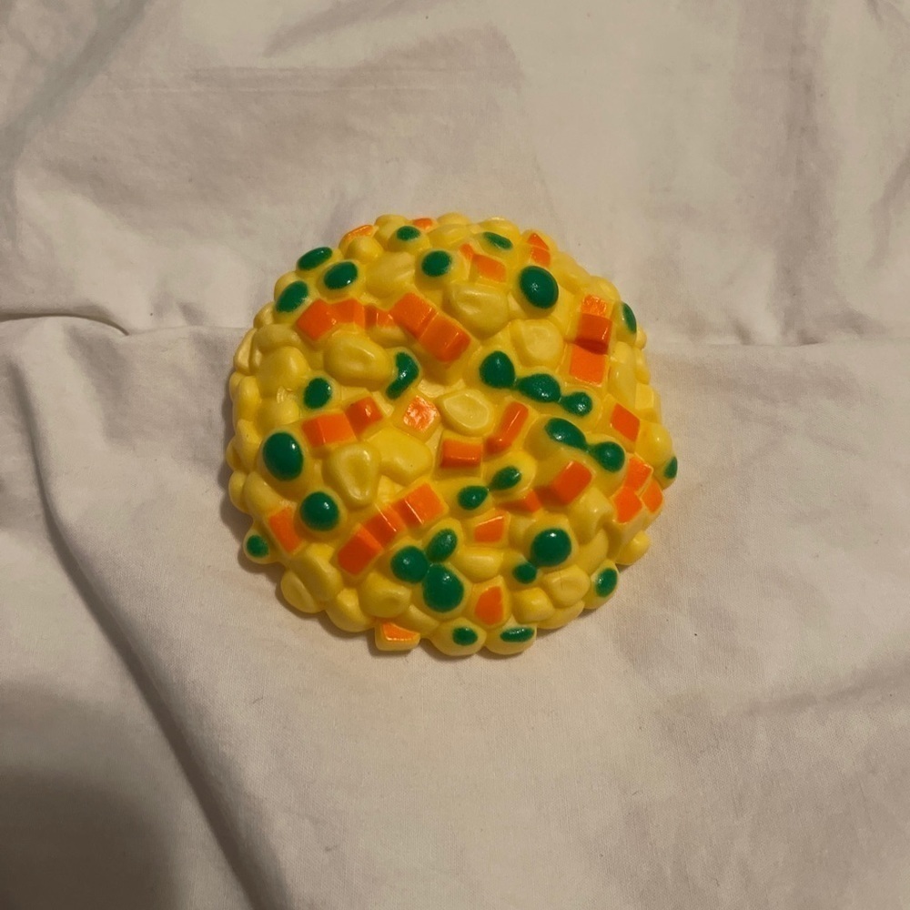 Vintage Fisher Price Round Pile Veggies Peas Carrots Corn Plastic Play Food
